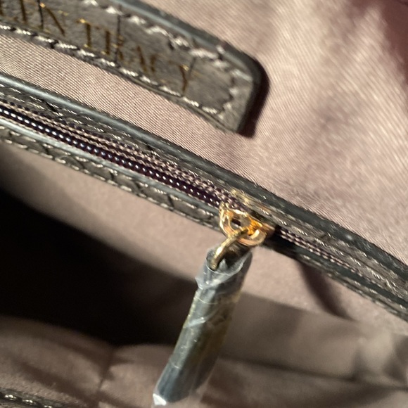 Ellen Tracy Croco Embellished Black/Grey Crossbody bag - Picture 4 of 7